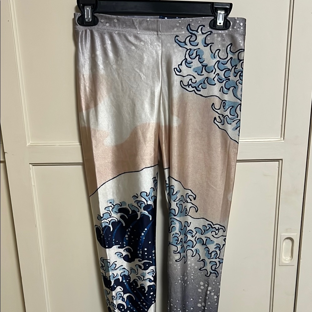 BlackMilk GreatWave Print Leggings